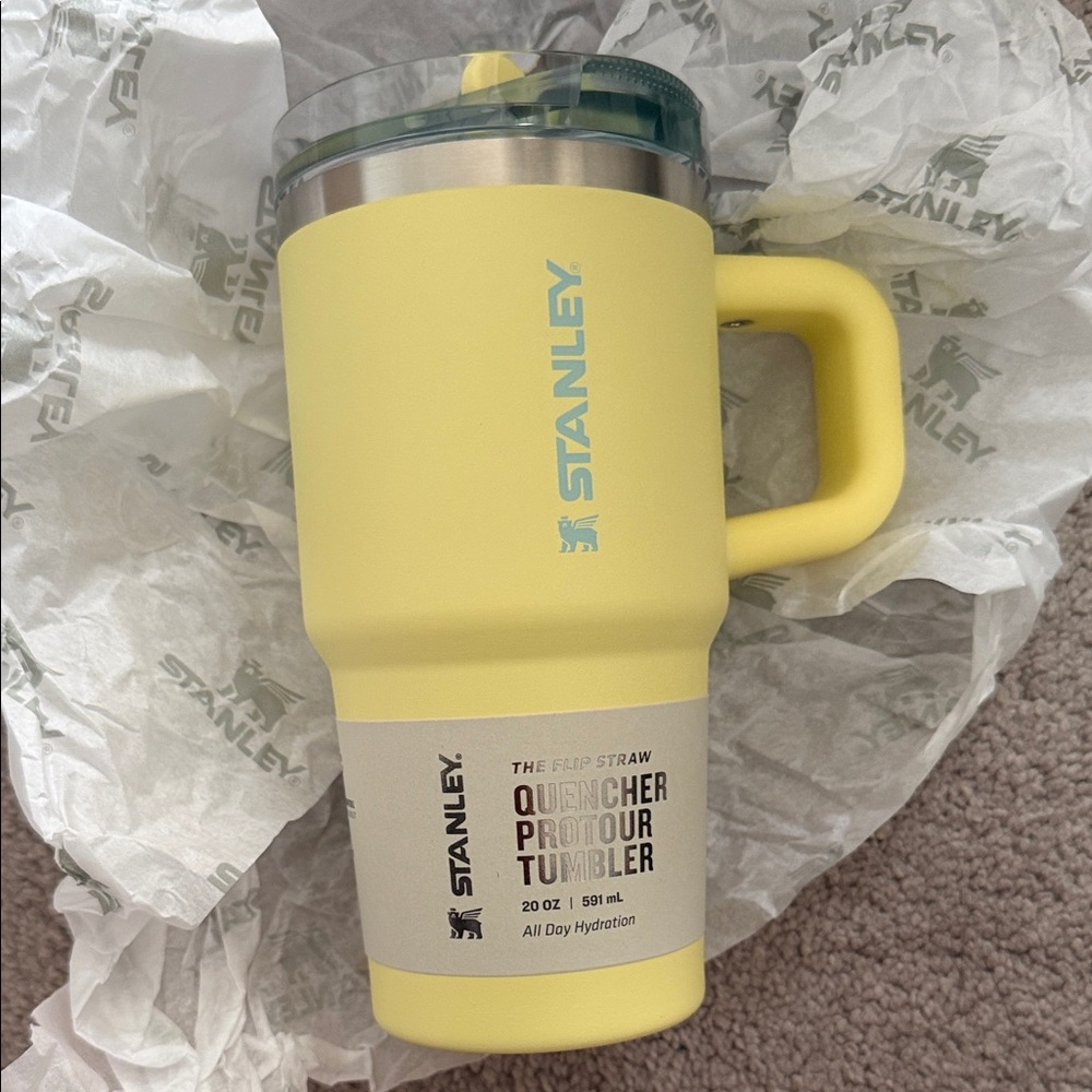 Stanley Pomelo Insulated Tumbler with Handle 20oz